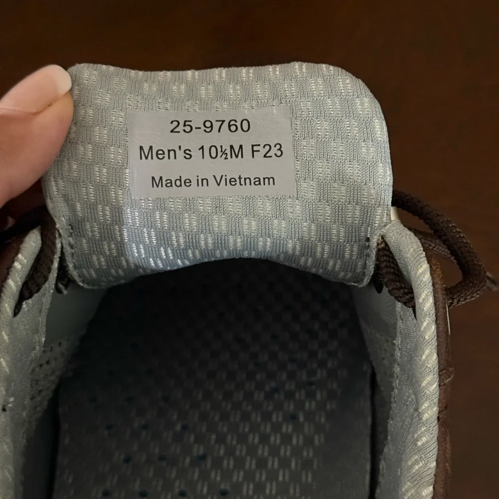 Johnston & Murphy Brown Cream Sneakers with Comfort Sole - Picture 8 of 8